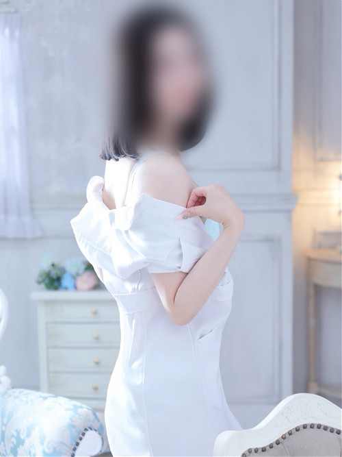 あやな